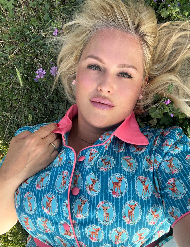 Meike Mueller Shooting Dolly And Dotty12
